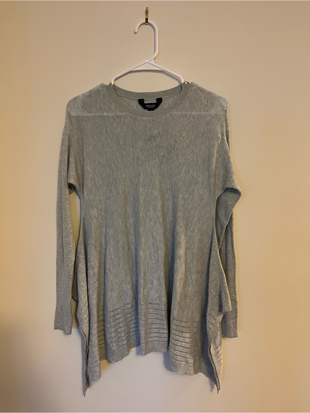 Simply Vera Vera Wang Light Gray Ribbed Hem Crewneck Sweater